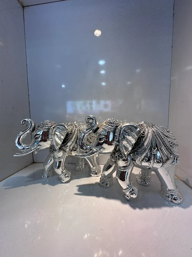 2025-10-05 dhanlaxmii